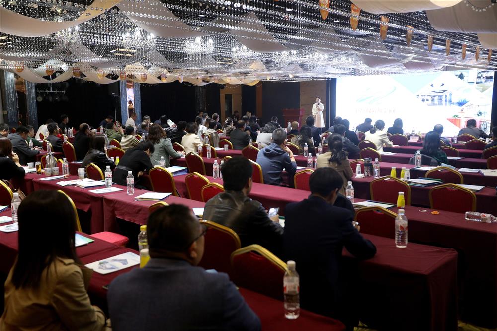 AI賦能產(chǎn)業(yè)生態(tài)！科創(chuàng)投集團旗下銀河數(shù)創(chuàng)空間舉辦濟南科創(chuàng)數(shù)創(chuàng)生態(tài)大會